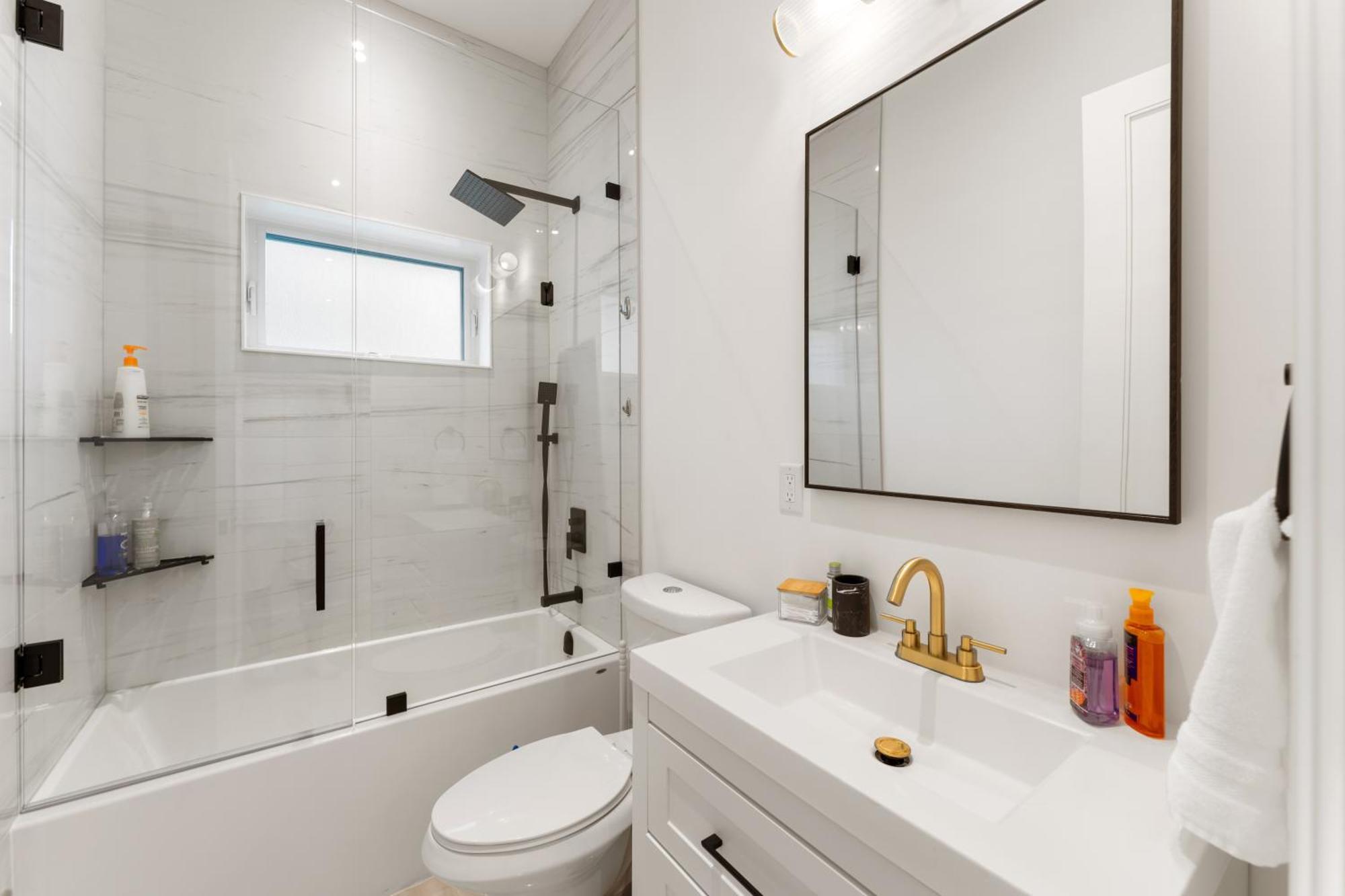 Luxury Home - 5 Min From Airport, 15 To Downtown Toronto Ngoại thất bức ảnh